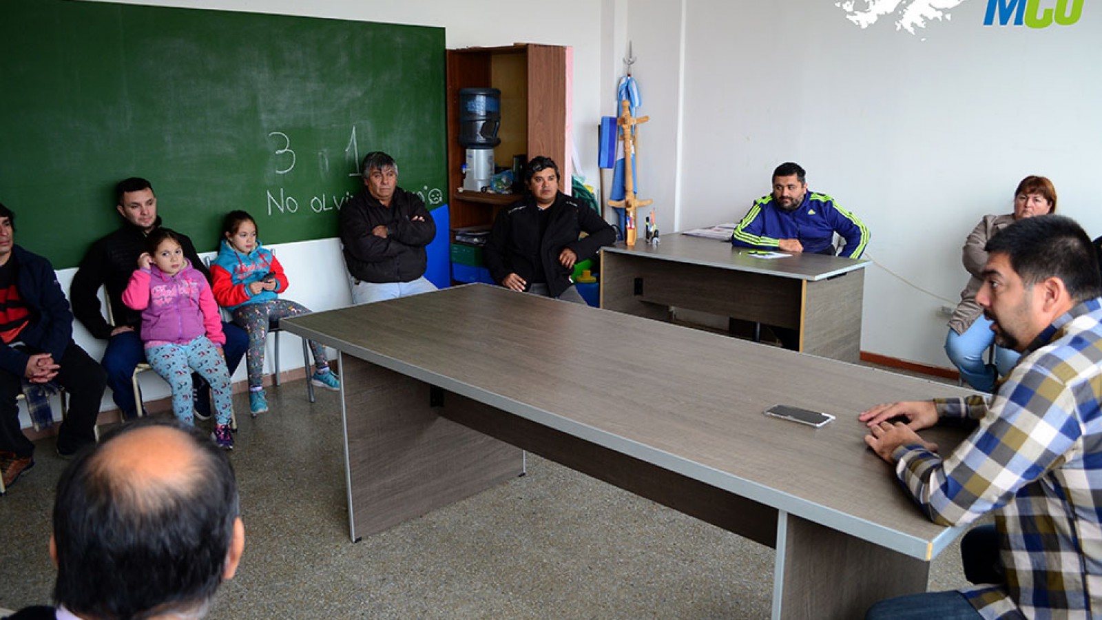 El Municipio caletense busca avanzar en la obra de la red de agua en el barrio Bicentenario